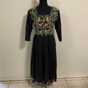 Passports of Pier 1 Dress Women’s Size Small Black Embroidered Cotton MIDI Dress